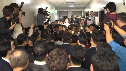 패스트트랙 표결 가능성...긴장 속 대치 / YTN