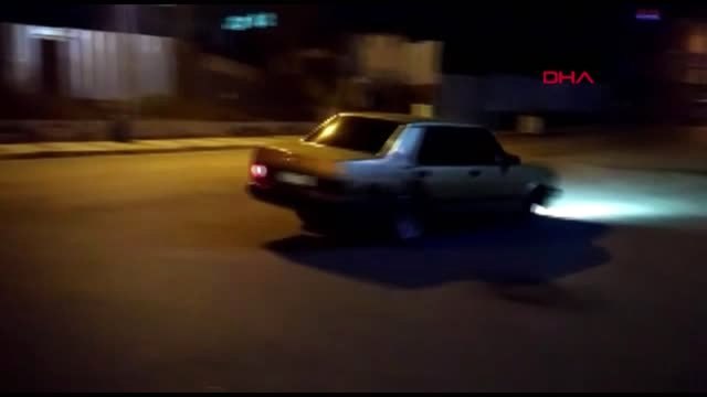 İstanbul- Abart Egzozla Drift Yapan Sürücü Mahalle Sakinlerini Canından Bezdirdi