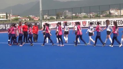 Hokey: Türkiye Kadınlar ve Erkekler Açık Alan Süper Ligi