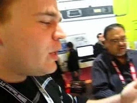 CES 2008: Nokia N93 vs Nokia E90 for Videoblogging