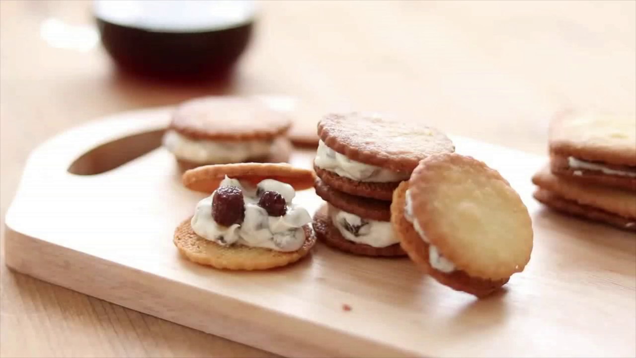 Baking Raisin Butter Sandwich