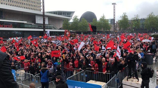Une ambiance spectaculaire chez les supporters