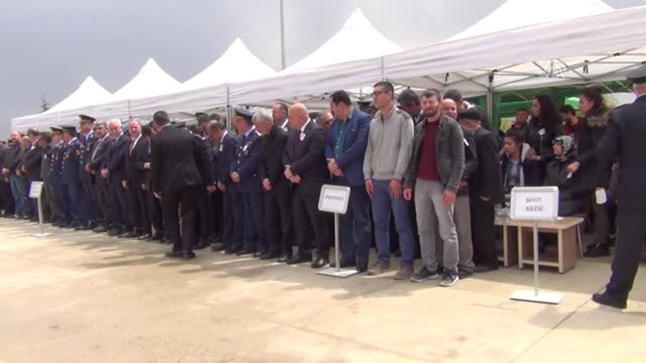 Eskişehir'deki Zincirleme Trafik Kazası - Şehit Polis Memuru Halil Budak Son Yolculuğuna Uğurlandı