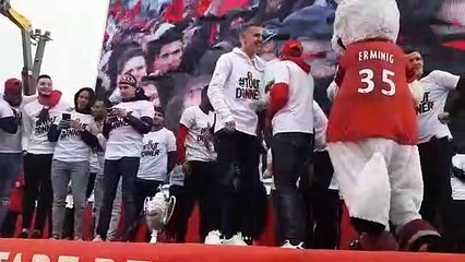 Les joueurs Rouge et Noir fêtent leur titre à Rennes