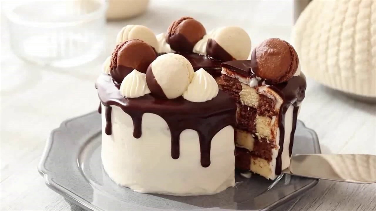 Baking Chocolate Chess Board Cake