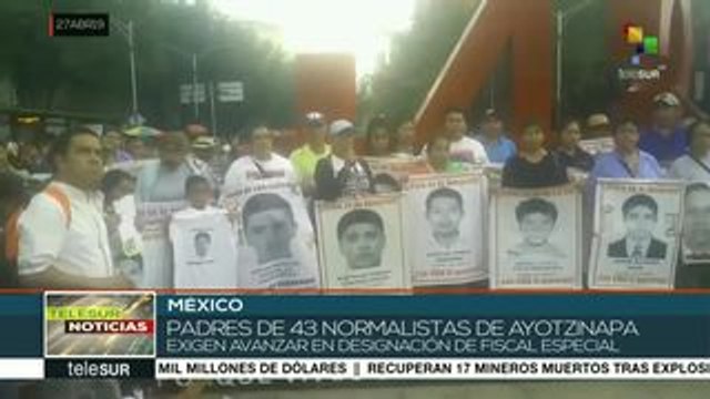 México: Padres de los 43 de Ayotzinapa exigen celeridad en el caso