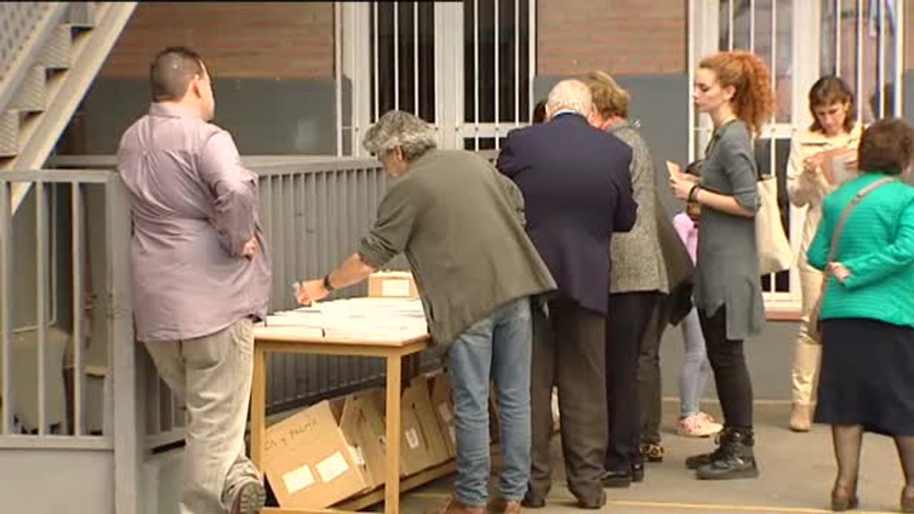 Un elevado número de electores han decidido hoy mismo su voto