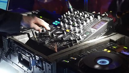 Nichts mit Paartanz: Ü50s beanspruchen ihr Recht auf Party