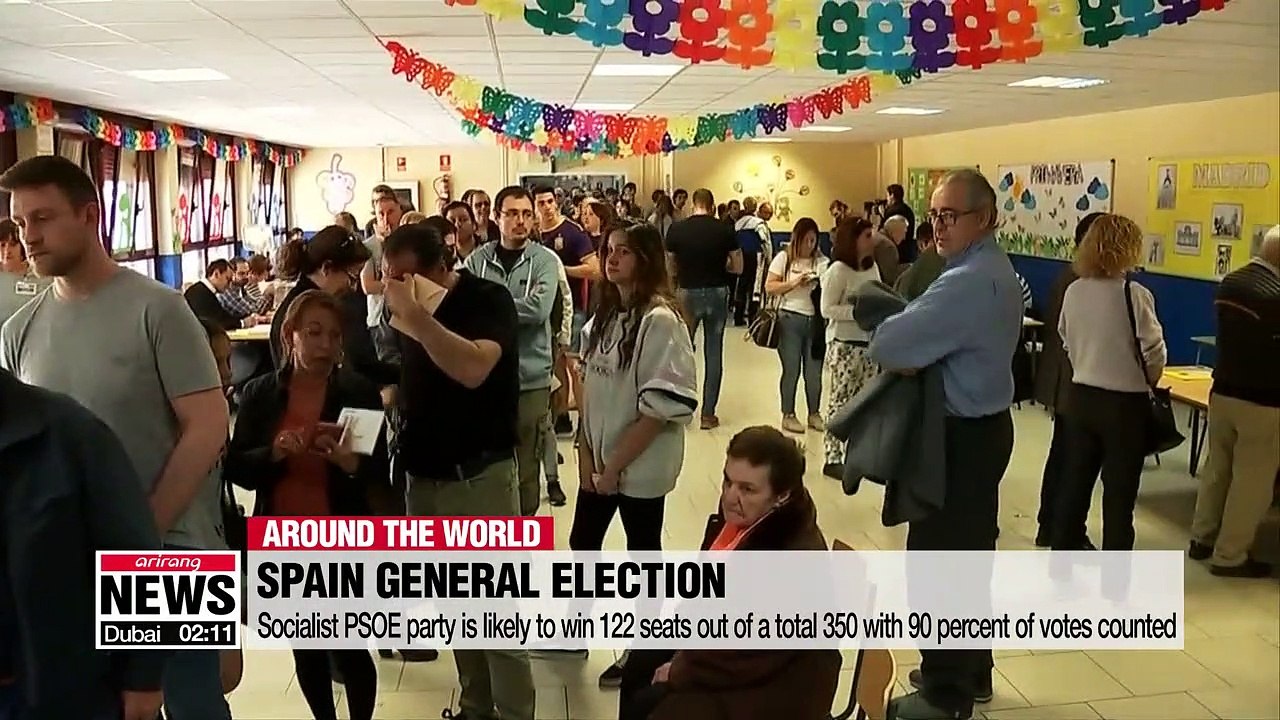 Poll suggests Spain faces minority government after election