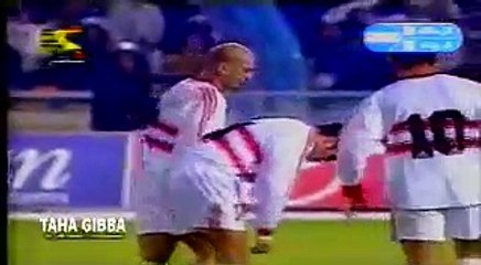 下载视频: الشوط الاول مباراة الزمالك و الرجاء الرياضي 1-0 اياب نهائي دوري الابطال 2002