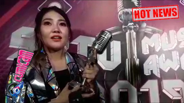 Hot News! Dulu Dibully, Kini Via Vallen Panen Penghargaan