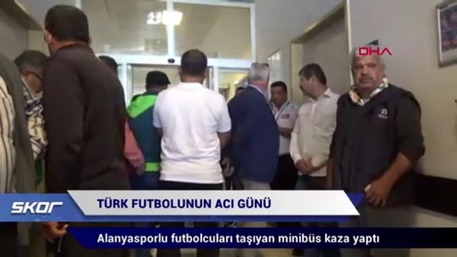 Aytemiz Alanyasporlu futbolcuları taşıyan minibüs kaza
