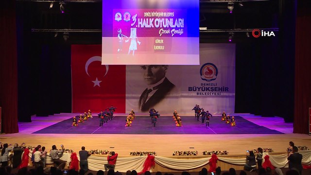 Denizli’de 3. Halk Oyunları Çocuk Şenliği