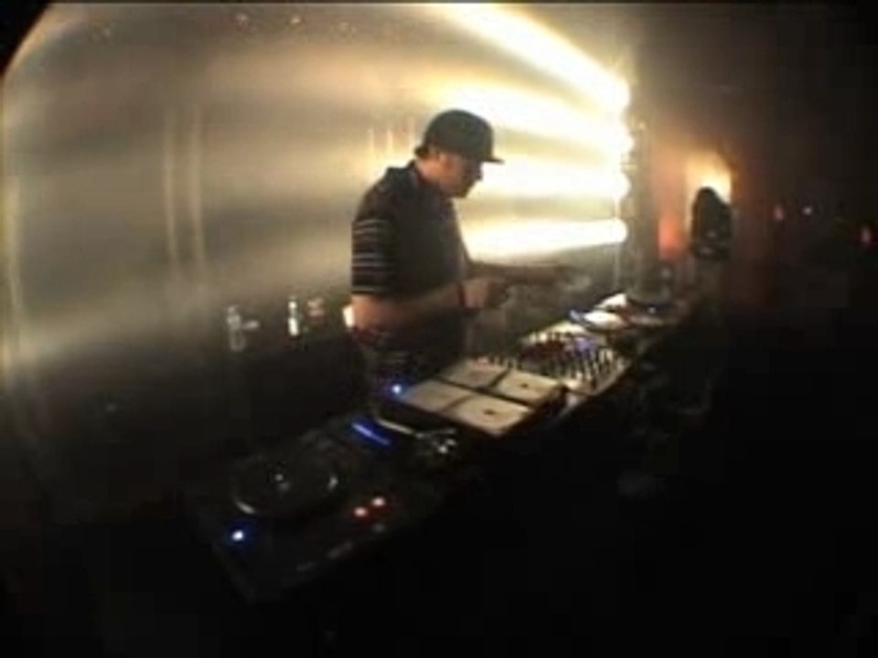 Don-Rimini-nuit-blanche-Amiens-06-10-2007