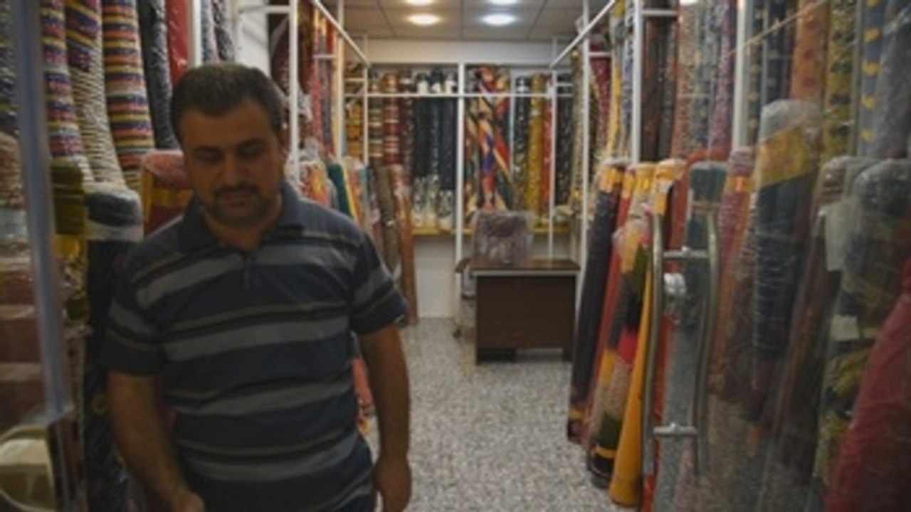 Vuelta a la vida del mercado más antiguo de Mosul destruido por el EI