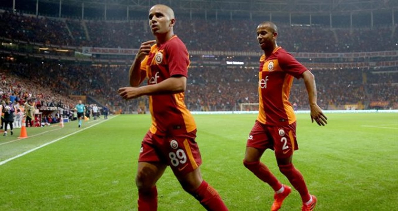 Sofiane Feghouli, Galatasaray'dan Ayrılmak İstemiyor