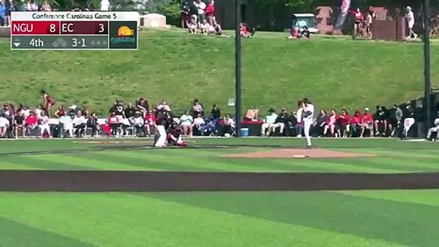 Un joueur de baseball attrape une balle impossible