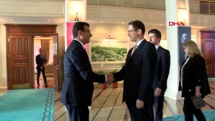 Macaristan Devlet Bakanı Gulyas'tan İmamoğlu'na Tebrik Ziyareti