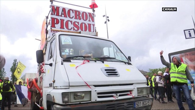 Strasbourg : les black blocs empêchés - L'Info du Vrai du 29/04 - CANAL+