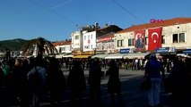 İzmir Foça'da, Çocuk İstismarı Protesto Edildi