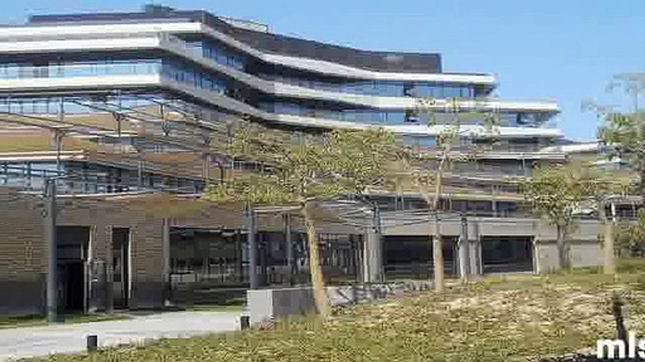 Office 120m furnished in The Polygon “ Sodic “ for sale