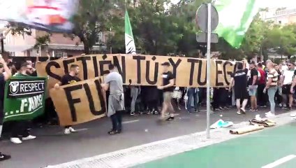 Los Mensajes de la Afición Contra la Directiva y el Entrenador