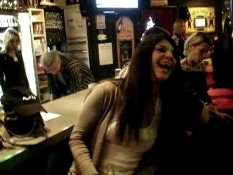 Nouvel An 2008 - Lucie chante du Guns N' Roses !!!