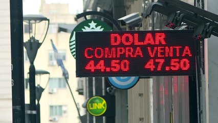 Argentina decide intervenir mercado cambiario con aval del FMI