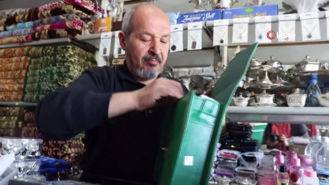 Ramazan ayı öncesi namaz kıldıran seccade ve hatim duası setine rağbet arttı