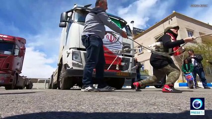 عمرها 43 عام وتمكن من جر شاحنة تزن 12 طن