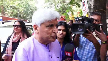 Shabana Azmi & Javed Akhtar Cast Their Votes For Loksabha 2019