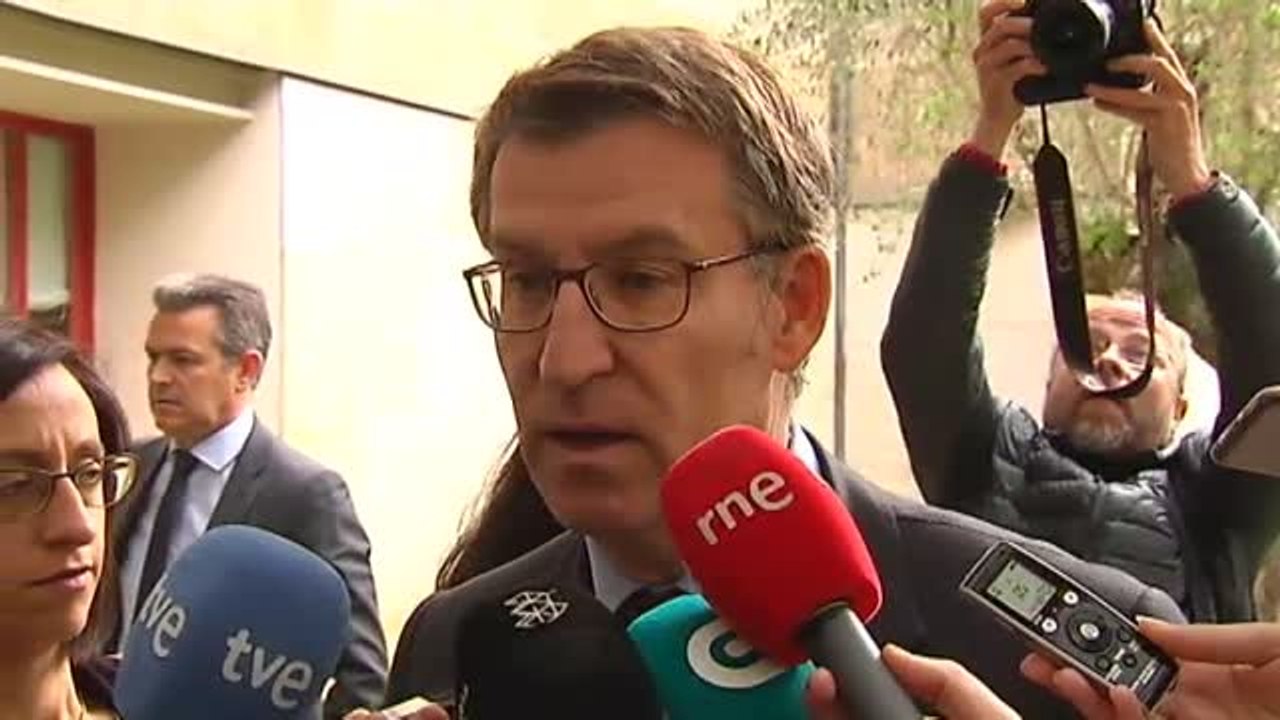 Feijóo, sobre el futuro de Casado: "No es el momento de cerrar puertas, es momento de abrirlas"
