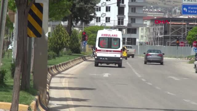 Kilis Azez'de TSK Konvoyuna Saldırı 1 Şehit, 3 Yaralı- Yeniden