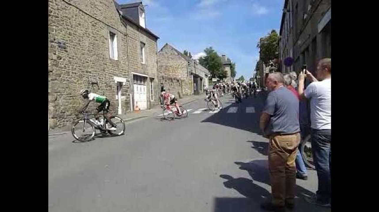 Tour de Bretagne 2019 - 5e et. : passage à Tremblay