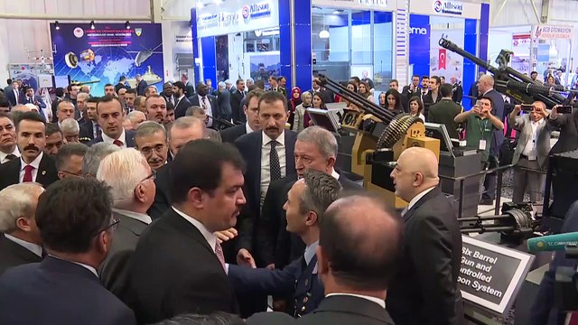 Cumhurbaşkanı Erdoğan ve Milli Savunma Bakanı Hulusi Akar İDEF fuarını gezdi - İSTANBUL