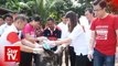 Rubbish cleanup during Sandakan by-polls candidate’s visit