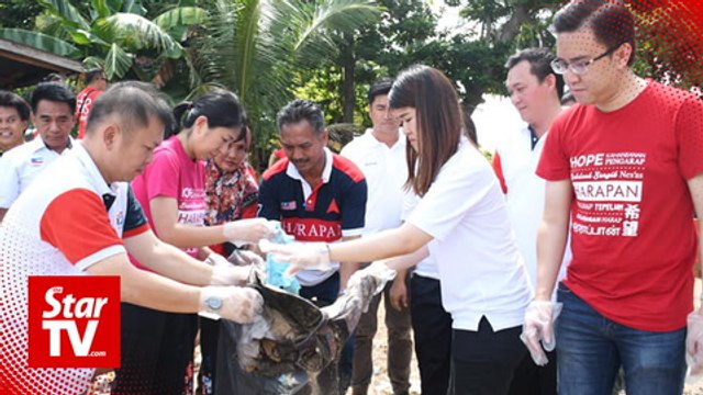 Rubbish cleanup during Sandakan by-polls candidate’s visit