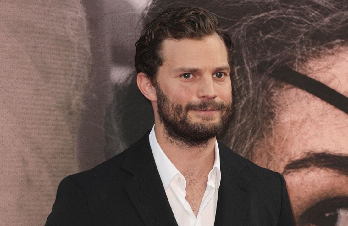 Jamie Dornan can do '100 press ups'