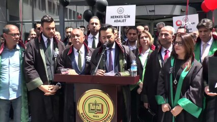 Adliye önünde balonlu cinayet protestosu