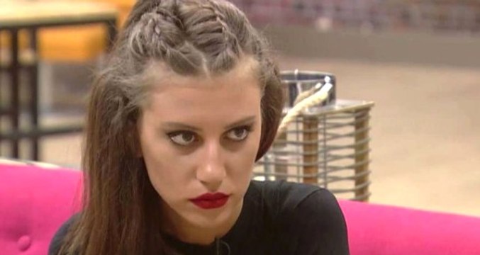 Melis Buse Betkayan, Geçirdiği Estetik Operasyonları Sonrası Tanınmaz Hale Geldi