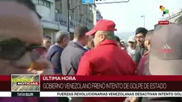 Ciudadanos venezolanos demuestra apoyo al gob. en Miraflores