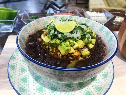 Cocina de solteros: frijoles con sofrito al chipotle | Sale el Sol