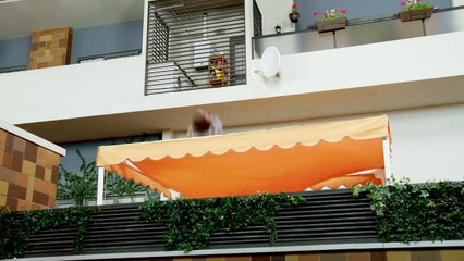 Avance LA QUE SE AVECINA - Carlos Areces