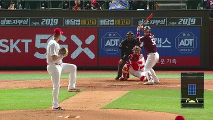 '안타 23개' 키움, 선두 SK 8연승 저지 / YTN