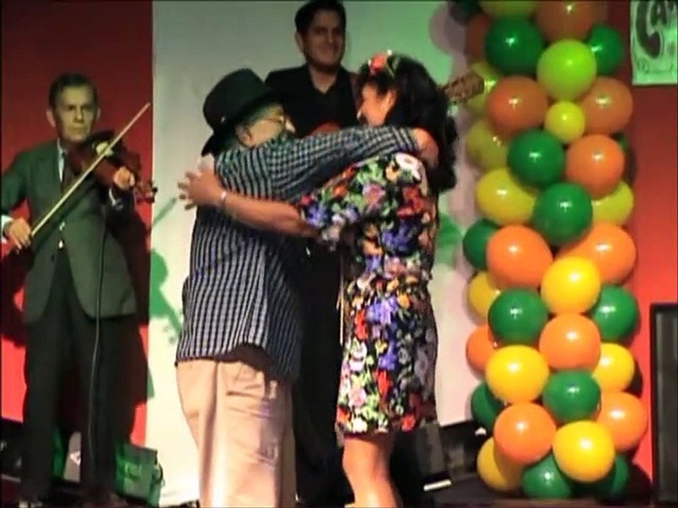 CARIÑITO Y FLORIPON - KARECHI