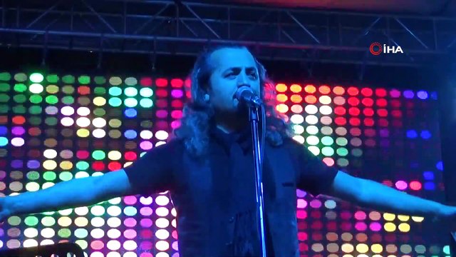 - Üniversiteliler Savaş Korkmaz konseriyle coştu