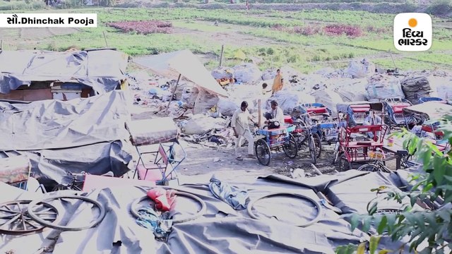 સ્કૂટરમાંથી સાયકલ પર આવી ઢિંચાક પૂજા, વિકાસના સોંગ પર વર્તમાન સરકારને ટાર્ગેટ કરી