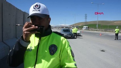 Van'da Helikopter Destekli Trafik Denetimi