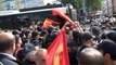 Beşiktaş'tan Taksim'e yürümek isteyen göstericilere polis müdahalesi
