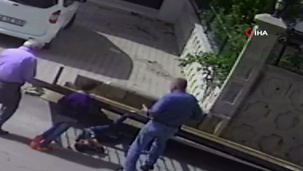 Demir kapı çocuğun üzerine böyle düştü